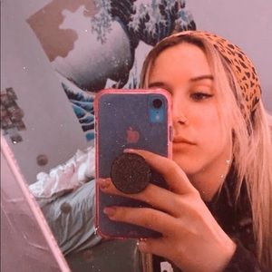 Meet your Posher, Maya